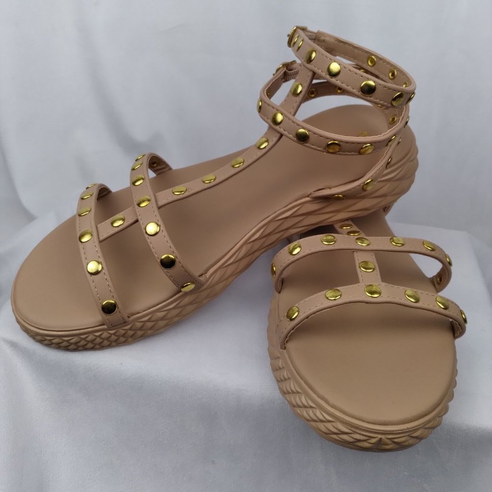 Qupid "Fire" sandals nude